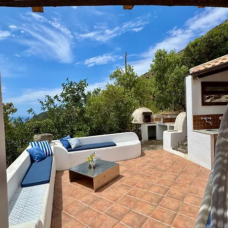 Monte Giulia Filicudi Villa