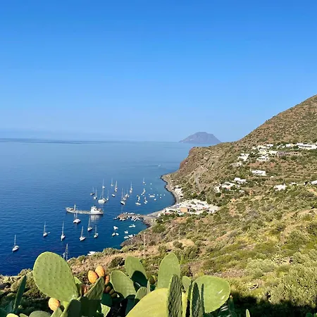 Villa Monte Giulia Filicudi 빌라 Case Zuccogrande