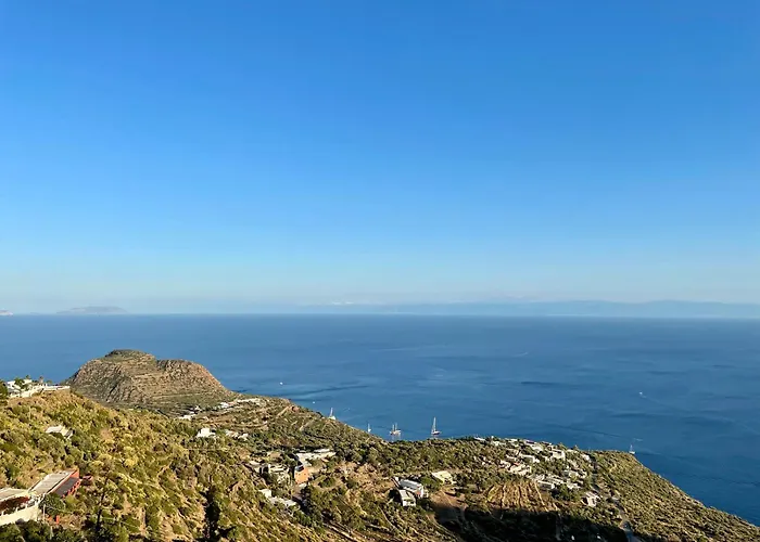 Villa Monte Giulia Filicudi 빌라 Case Zuccogrande