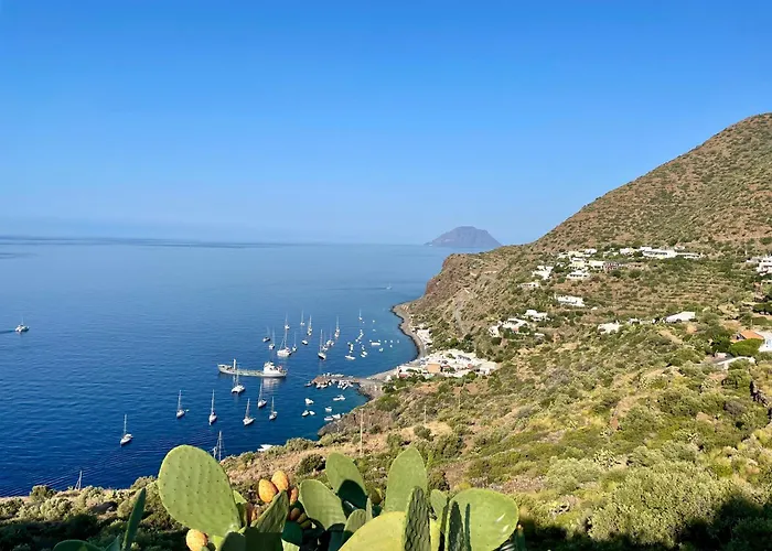 Villa Monte Giulia Filicudi 빌라 Case Zuccogrande